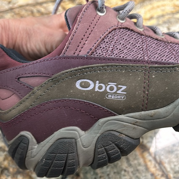 Women’s OBOZ hiking shoes, size 9 1/2 - Picture 8 of 8